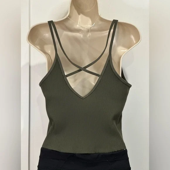 Vuori All The Feels Ribbed Strappy Tank Top Green Cropped Athleisure Yoga XL - Picture 6 of 11
